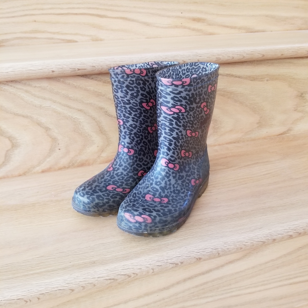 Leopard Print Rain Boots with Pink Accents